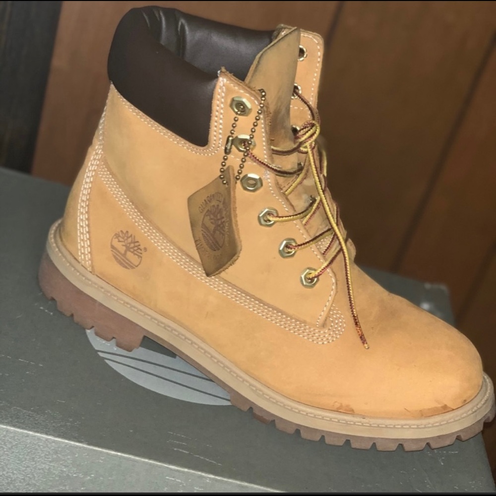 Timberlands - image 7